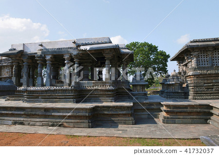 Hoysaleshwara Temple complex, Halebid, Karnataka 41732037