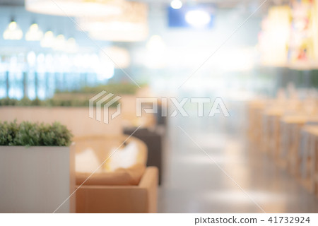 Abstract blurred restaurant and cafe background Abstract blurred restaurant and cafe background 41732924