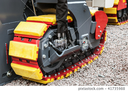 Equipment for road and construction works tractor, bulldozer or  41735988