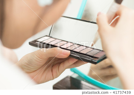 美麗的女人 41737439