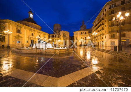 Square of the Virgin Saint Mary, Valencia, Spain Square of the Virgin Saint Mary, Valencia, Spain 41737670