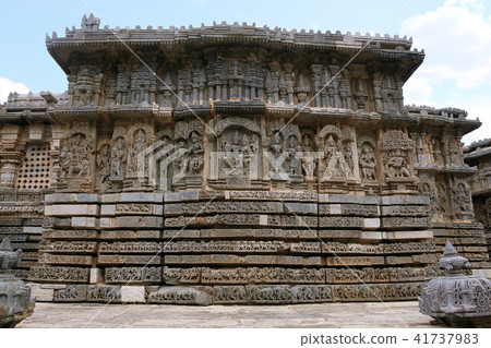 Ornate bas relieif and sculptures of Hindu deities 41737983