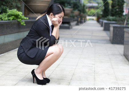 商務攝影 苦惱的女業務 41739275