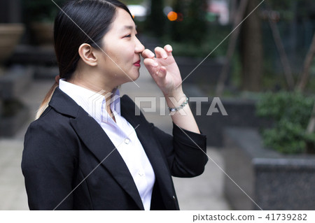 商務攝影 苦惱的女業務 41739282
