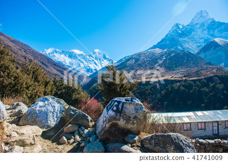 Small village on the mountains, trekking  41741009
