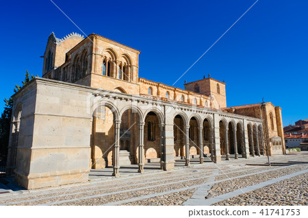 Avila St. Vicente Church 41741753