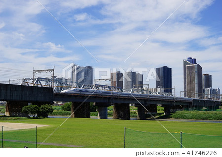 June Musashi Kosugi 58 Musashi Kosugi Tall Buildings Group · Shinkansen and Tamagawa Maruko Bridge Greenery Area 41746226