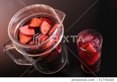 Sangria Cocktail 41746880