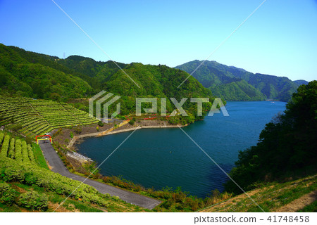 Miyagase湖在初夏 Miyagase湖在初夏 41748458