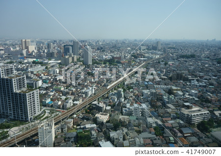 Scenery of Shinagawa Ward, Tokyo Shinkansen runs Scenery of Shinagawa Ward, Tokyo Shinkansen runs 41749007