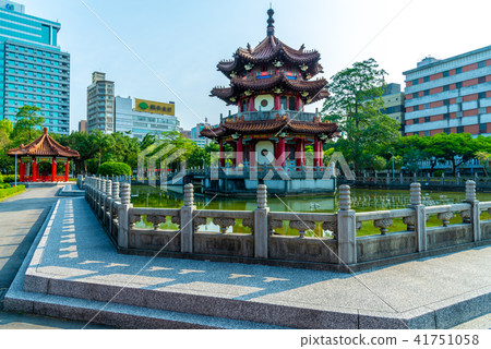 二二八公園中式亭閣 台湾台北二二八公園中華式亭閣 228 Peace Memorial Park 二二八公園中式亭閣 台湾台北二二八公園中華式亭閣 228 Peace Memorial Park 41751058