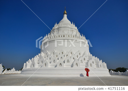 A Buddhist novice monk at white temple A Buddhist novice monk at white temple 41751116