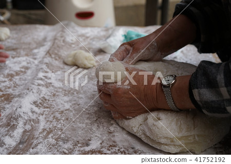 日本新年Mochi臉頰 41752192