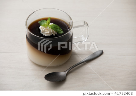 Diagonal coffee jelly 41752408