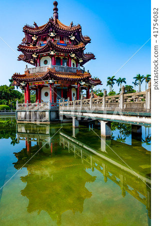 Chinese Garden Pavilion in 228 Park Taiwan Chinese Pavilion in Taipei 2828 Park 228 Peace Memorial Park 41754082