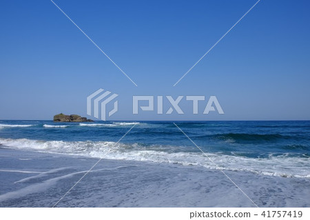 Beautiful coastal scenery · Hakurei coast 41757419