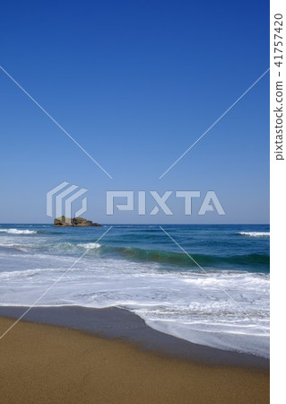 Beautiful coastal scenery · Hakurei coast 41757420