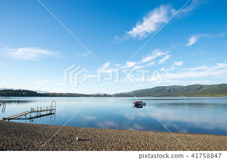 Lake Te Anau Lake Te Anau 41758847