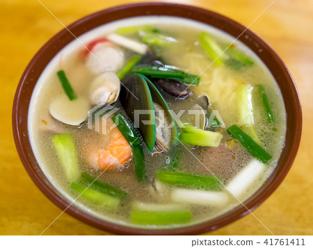 海鮮湯麵 41761411