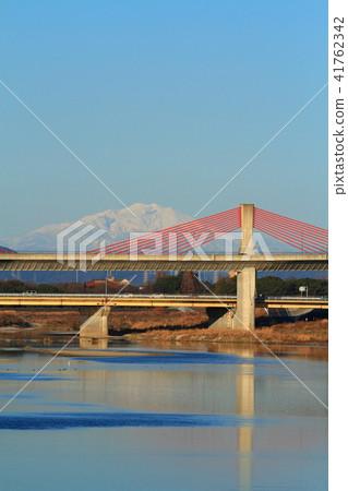 Ontakiyama seen from along the Shonai River in Aichi Prefecture Ontakiyama seen from along the Shonai River in Aichi Prefecture 41762342