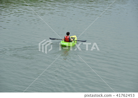 Winter mountain river boating Winter mountain river boating 41762453