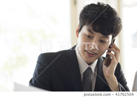 商人打電話 商人打電話 41762504