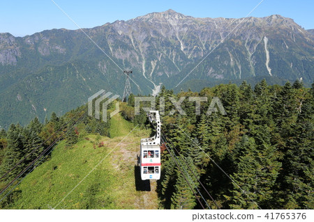Hotaka Northern Alps in autumn 41765376