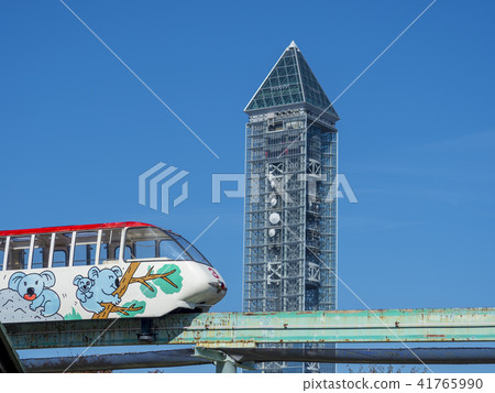 Autumn sunny Higashiyama Park Autumn sunny Higashiyama Park 41765990