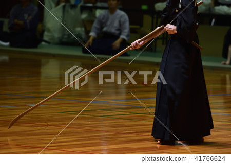 Performance of old martial arts 41766624