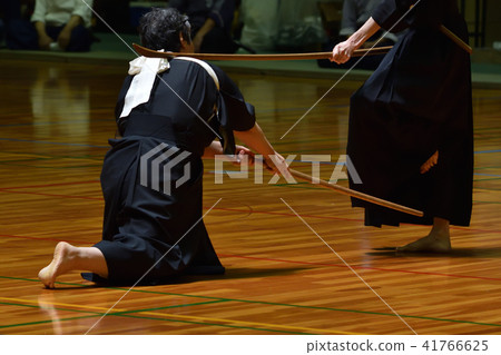 Performance of old martial arts 41766625