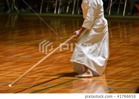 Performance of old martial arts 41766658