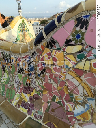 Gaudi 9 41766771