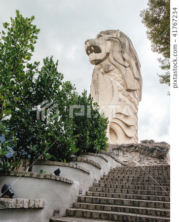 Merlion Statue on Sentosa Island, Singapore Merlion Statue on Sentosa Island, Singapore 41767234