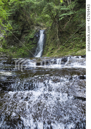 Biwa waterfall of Red Eye Shrine Elementary Falls 41769443