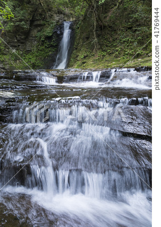 Biwa waterfall of Red Eye Shrine Elementary Falls Biwa waterfall of Red Eye Shrine Elementary Falls 41769444
