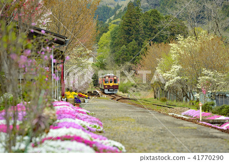 Watarase Valley Journey along the railroad Watarase Valley Journey along the railroad 41770290