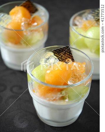 Melon and Jelly's Panna cotta black background Melon and Jelly's Panna cotta black background 41773512