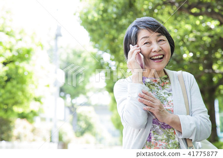 Senior smart female active senior Senior smart female active senior 41775877