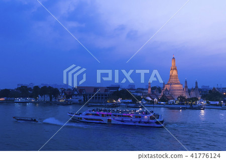 黎明寺夜景 41776124