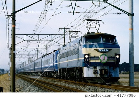1994 EF6654 Blue Train 14 Series Sakura on the Tokaido Line 41777096