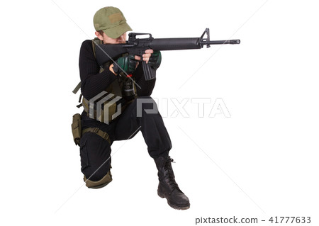 rifleman with m16 rifle 41777633