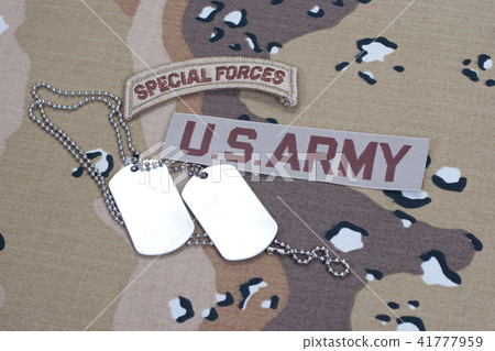 US ARMY special forces tab with blank dog tags  41777959
