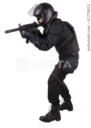 police special forces officer in black uniform police special forces officer in black uniform 41778813
