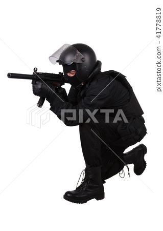 police special forces officer in black uniform 41778819