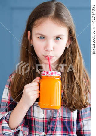 vegetarian vegan diet kid natural organic smoothie 41784053