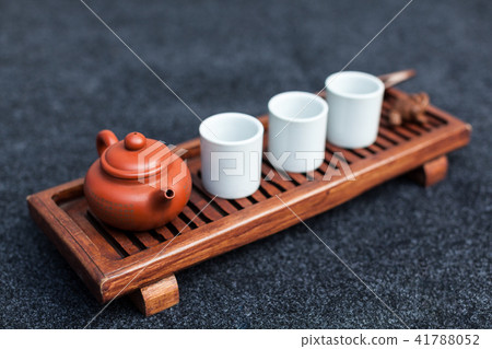 Brewing Chinese tea in ceramic Brewing Chinese tea in ceramic 41788052