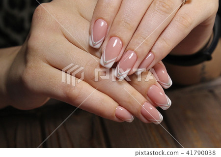 Amazing natural nails. 41790038