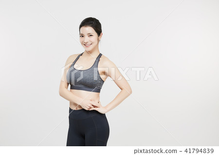 運動的女人 41794839