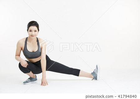 Sporty woman Sporty woman 41794840