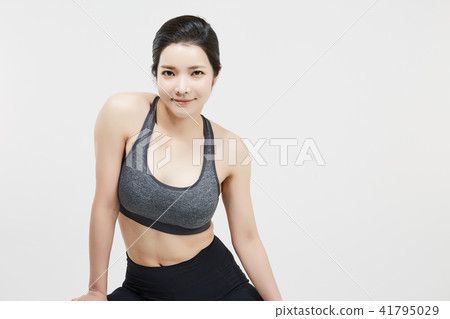 運動的女人 41795029